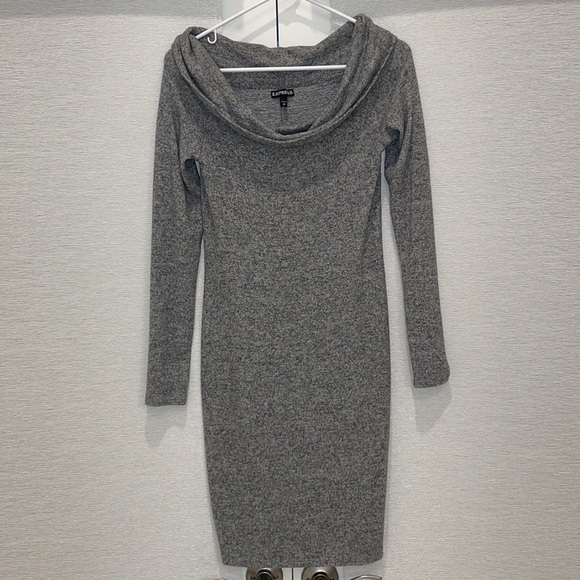 EXPRESS! OFF THE SHOULDER LONG SLEEVE DRESS! SIZE: Small! - Picture 1 of 6